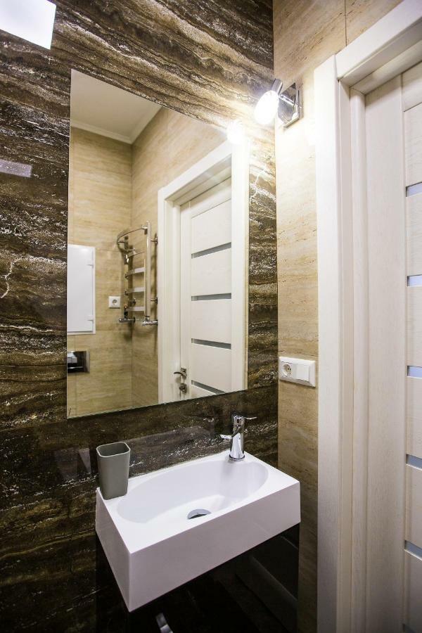 Дизайнерська Віп Квартира По Вулиці Куліша 14 Lviv Exterior foto