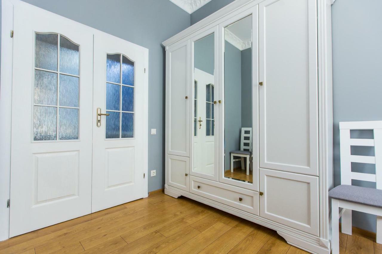 Дизайнерська Віп Квартира По Вулиці Куліша 14 Lviv Exterior foto