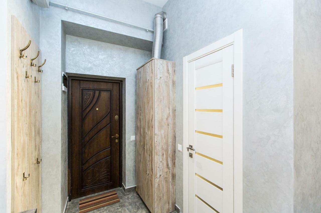 Дизайнерська Віп Квартира По Вулиці Куліша 14 Lviv Exterior foto